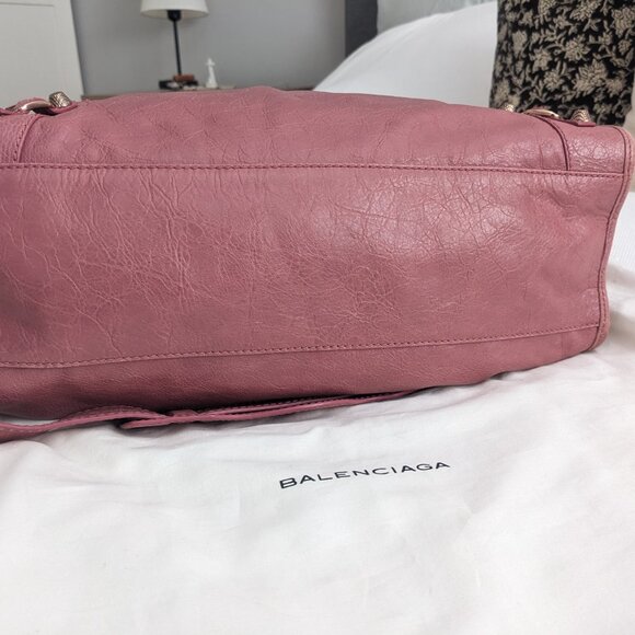 BALENCIAGA Rose Gold Hardware City Bag in Rose - Picture 4 of 6